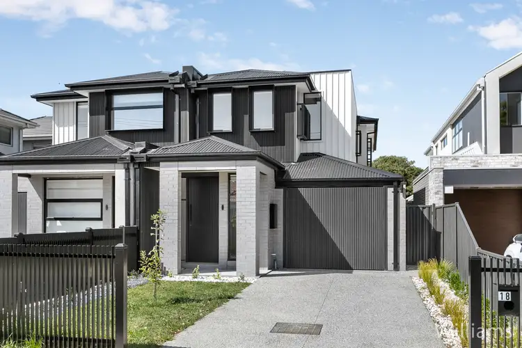 18 MacDonald Avenue, Altona North VIC 3025
