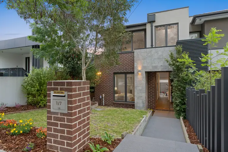 1/7 Stapley Crescent, Chadstone VIC 3148