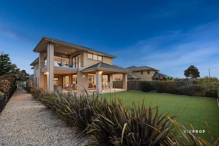 151 Sanctuary Lakes South Boulevard, Sanctuary Lakes VIC 3030