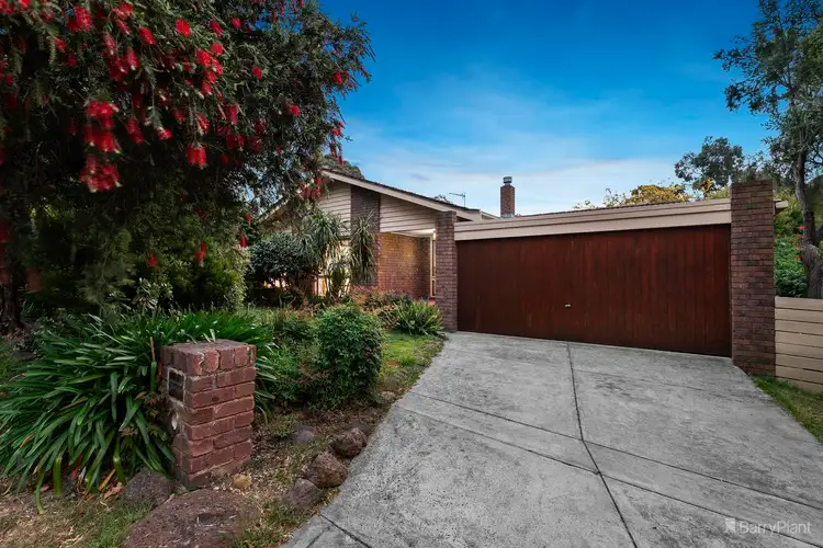 5 McCubbin Terrace, Doncaster East VIC 3109