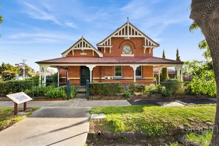 13 Bucknall Street, Carisbrook VIC 3464