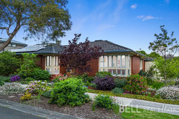 52 Savanna Drive, Mooroolbark VIC 3138