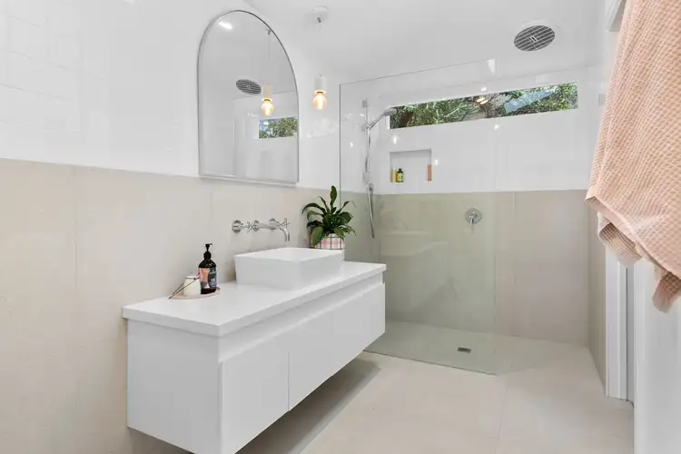 Sixth view of Homely house listing, 2 Lisa Court, Mount Eliza VIC 3930