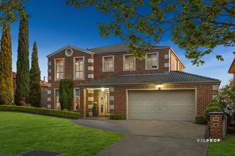 16 Oxford Rise, Bayswater VIC 3153