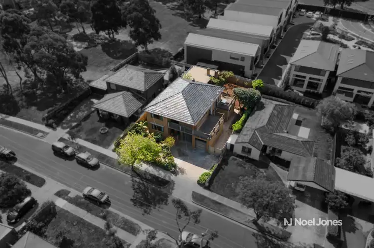 Second view of Homely house listing, 3 Ansett Crescent, Forest Hill VIC 3131
