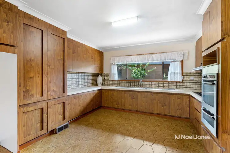 Fifth view of Homely house listing, 3 Ansett Crescent, Forest Hill VIC 3131