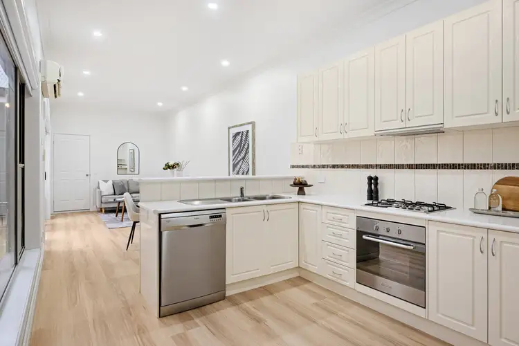 Fourth view of Homely townhouse listing, 482 Wodonga Place, Albury NSW 2640