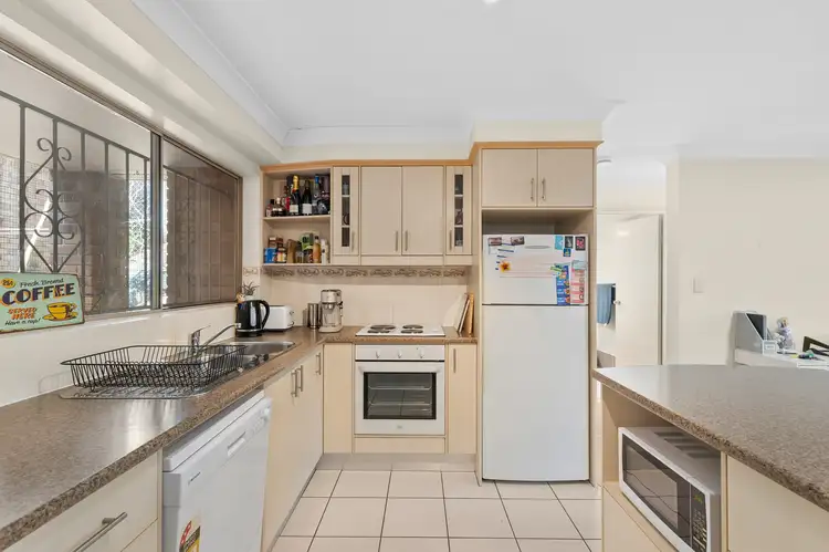Fourth view of Homely unit listing, 2/39 Ada Street, Taringa QLD 4068