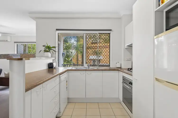 Fourth view of Homely unit listing, 2/32 Cadell Street, Toowong QLD 4066