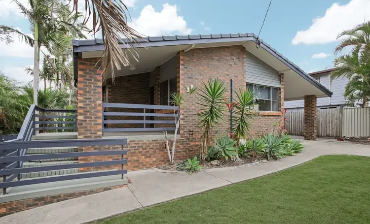 18 Illoura Street, Petrie QLD 4502