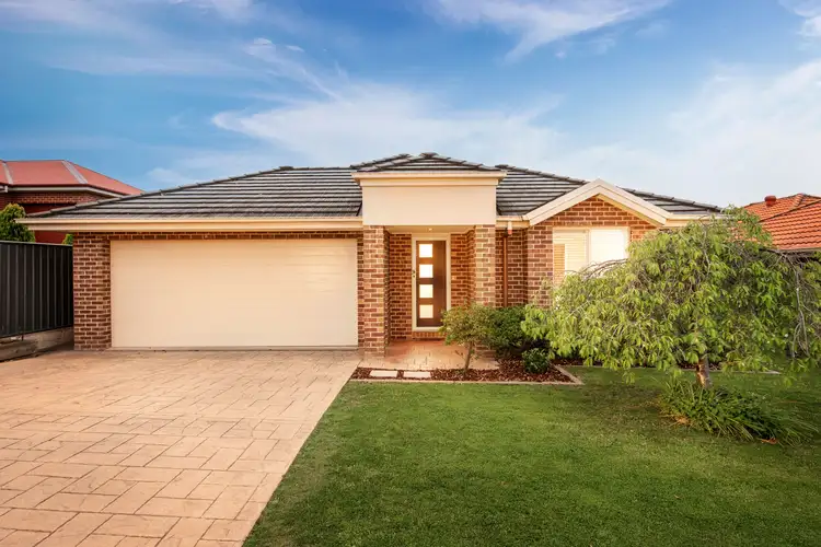 10 James Place, East Albury NSW 2640