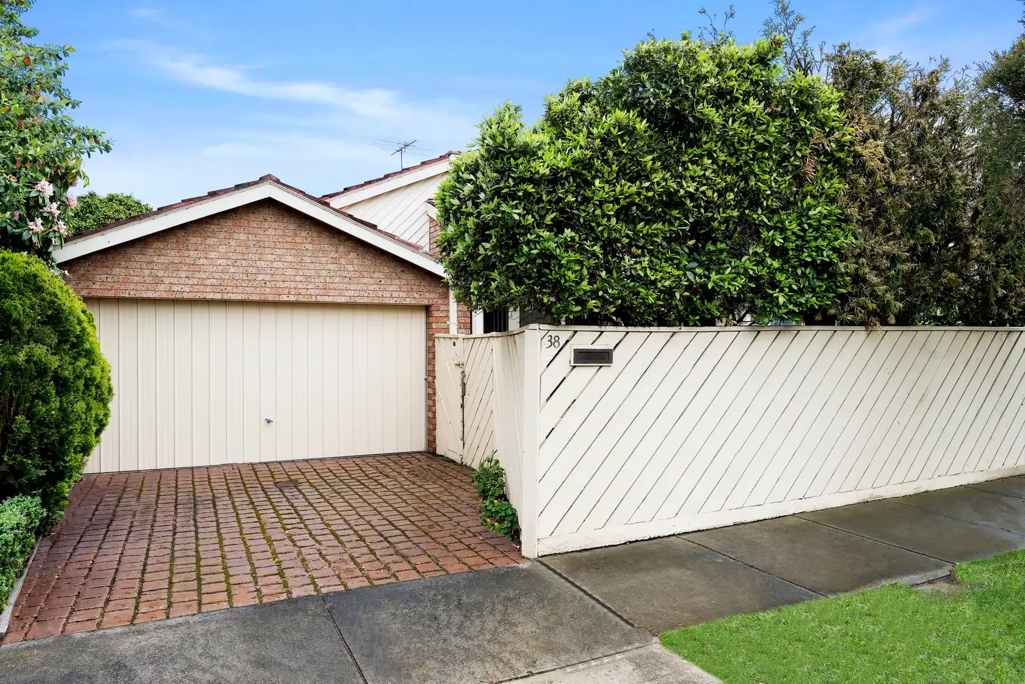 Main view of Homely villa listing, 1/38 Emma Street, Caulfield South VIC 3162