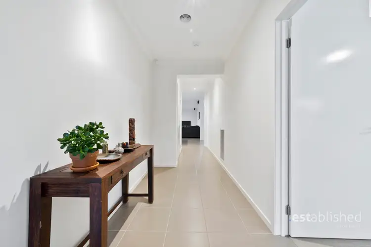 Fifth view of Homely house listing, 72 Sanctuary Lakes East Boulevard, Sanctuary Lakes VIC 3030