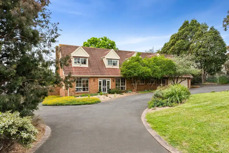 8 St Ives Avenue, Frankston South VIC 3199