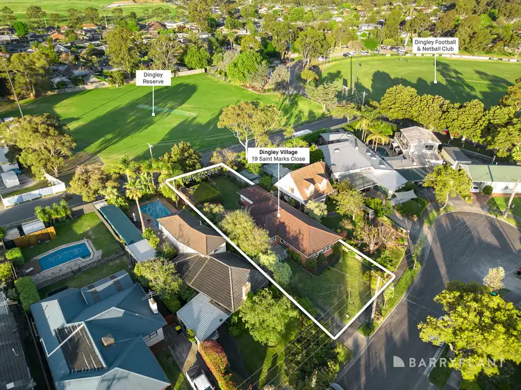 19 St Marks Close, Dingley Village VIC 3172