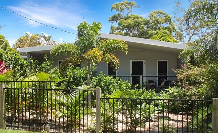 5 Heath Street, Macleay Island QLD 4184