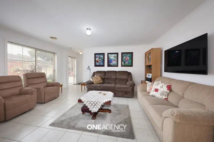 Second view of Homely villa listing, 2/7 East Road, Seaford VIC 3198