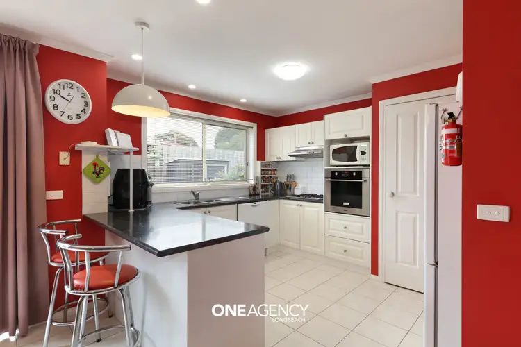 Third view of Homely villa listing, 2/7 East Road, Seaford VIC 3198