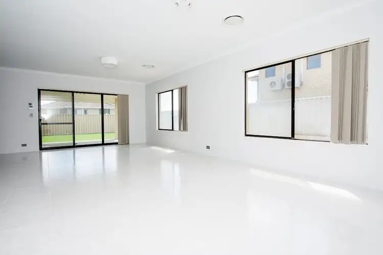 Fifth view of Homely house listing, 8 Eva Fairway, Dalyellup WA 6230