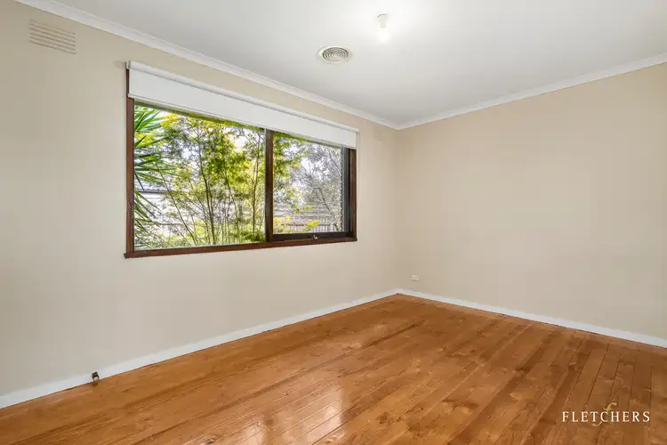 Fifth view of Homely house listing, 1 Geoffrey Court, Cranbourne VIC 3977