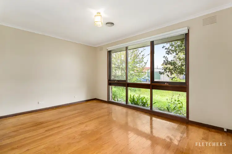 Sixth view of Homely house listing, 1 Geoffrey Court, Cranbourne VIC 3977