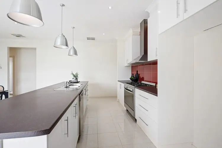 Fifth view of Homely house listing, 39 Banksia Street, West Albury NSW 2640