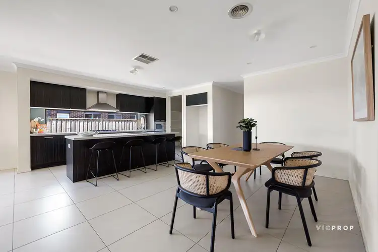Sixth view of Homely house listing, 18 Elgata Way, Werribee VIC 3030