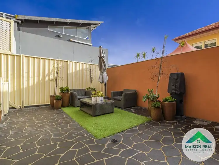 Main view of Homely townhouse listing, Unit 2/2 Rebecca Place, Niddrie VIC 3042