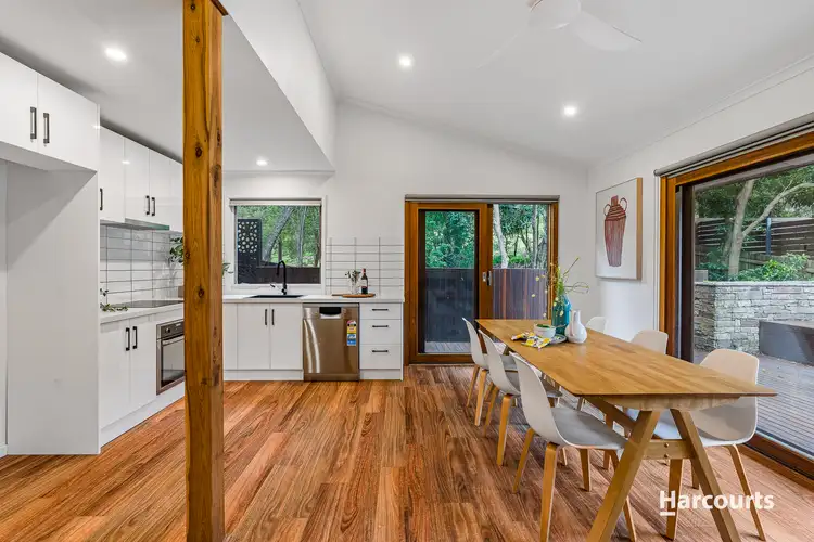 2/5 Moresby Street, Mitcham VIC 3132