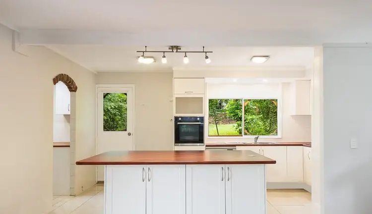 93 Essendon Road, Anstead QLD 4070