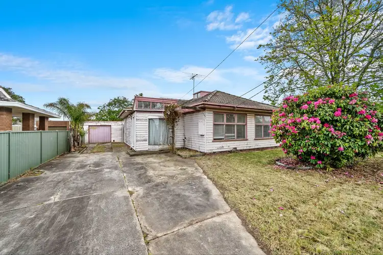 8 Ningana Street, Alfredton VIC 3350
