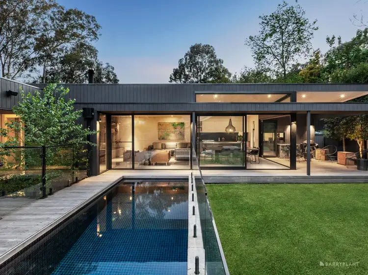5 Renshaw Drive, Eltham VIC 3095