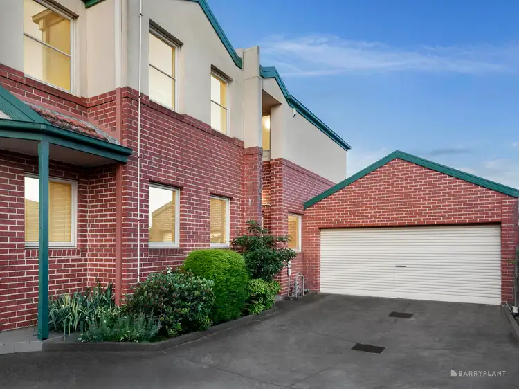 Main view of Homely townhouse listing, 5/8 Oriel Road, Ivanhoe VIC 3079