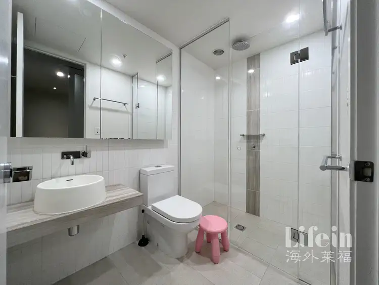 Fourth view of Homely apartment listing, 2411/155 Franklin Street, Melbourne VIC 3000