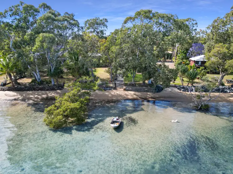 15 Coondooroopa Drive, Macleay Island QLD 4184