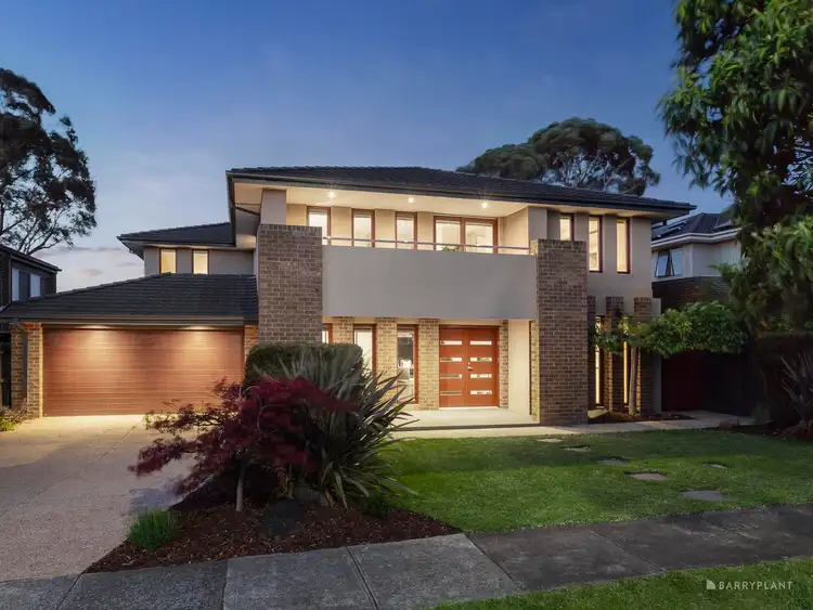 9 Hamilton Crescent, Doncaster East VIC 3109
