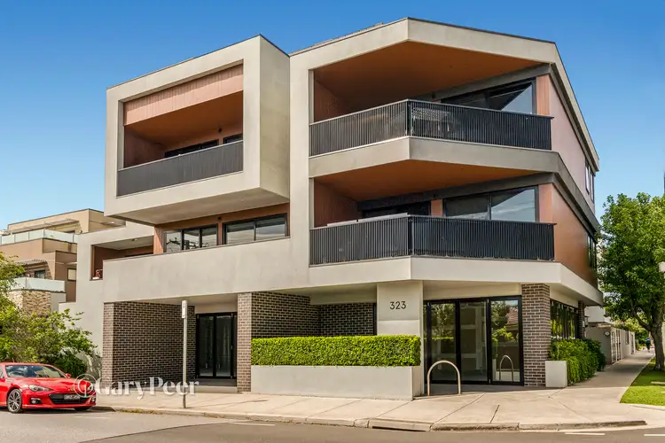 302/323 Neerim Road, Carnegie VIC 3163