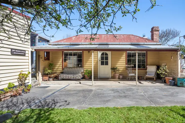 33 Bark Lane, Kyneton VIC 3444