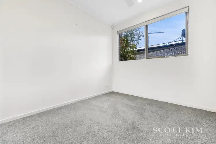 Sixth view of Homely unit listing, 2/12 Leon Avenue, Rosebud VIC 3939