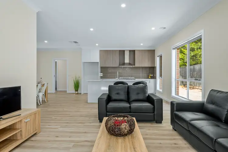 Fifth view of Homely unit listing, 2/4 Gordon Crescent, Romsey VIC 3434