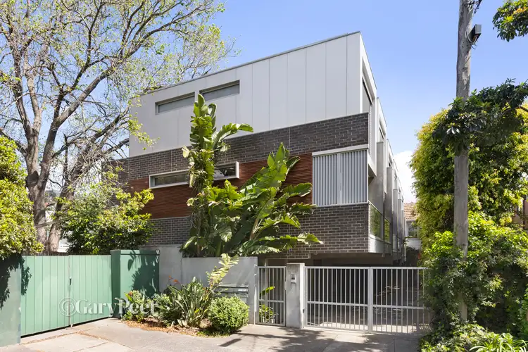 4/7 Inverleith Court, St Kilda VIC 3182