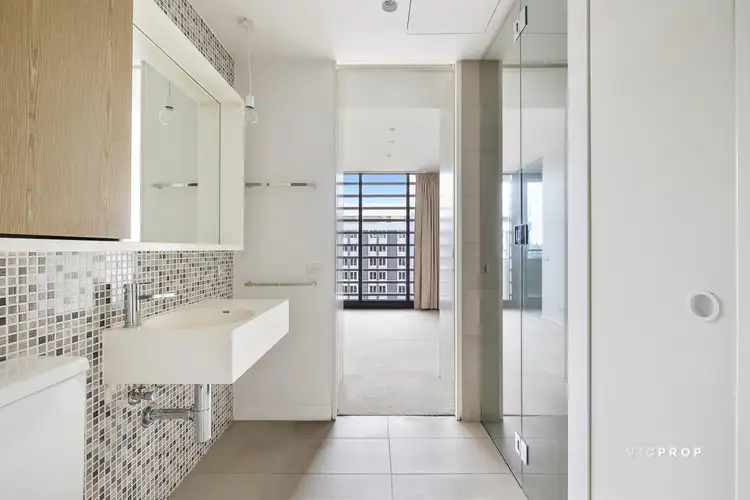 Fifth view of Homely apartment listing, 1114/74 Queens Road, Melbourne VIC 3004