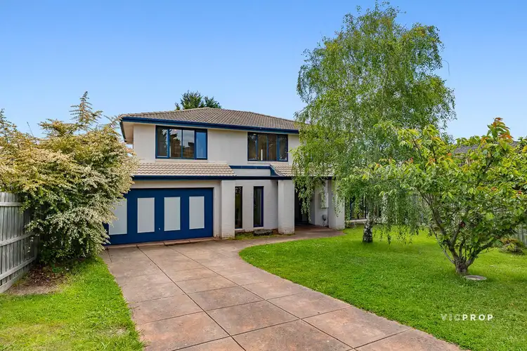 12 Crestmont Court, Doncaster East VIC 3109