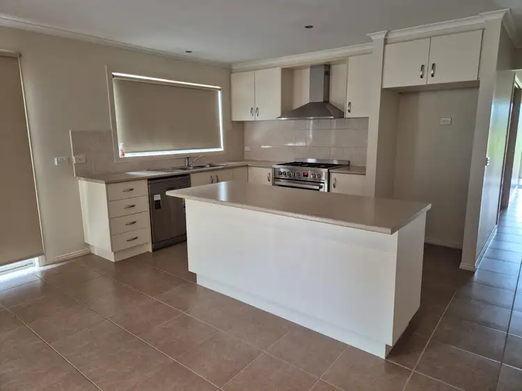 Fourth view of Homely house listing, 37 Windmill Circuit, Lyndhurst VIC 3975