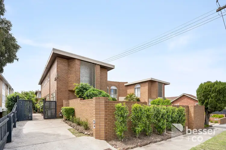 2/16 Khartoum Street, Caulfield North VIC 3161