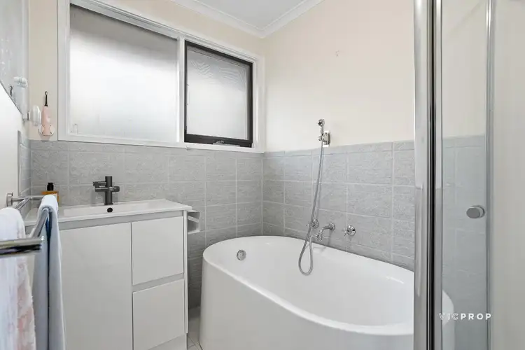 Fourth view of Homely house listing, 2 Saunders Close, Lysterfield VIC 3156