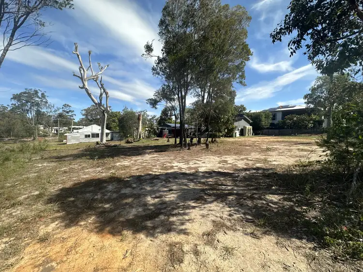 22 George Street, Macleay Island QLD 4184