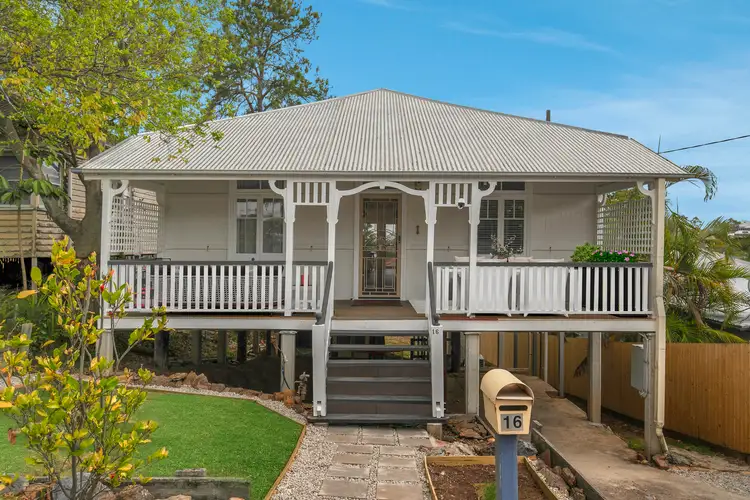 16 Rokeby Terrace, Taringa QLD 4068