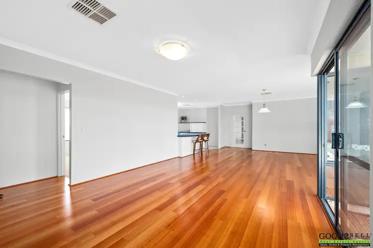 Sixth view of Homely house listing, 5 Heather Gardens, Halls Head WA 6210