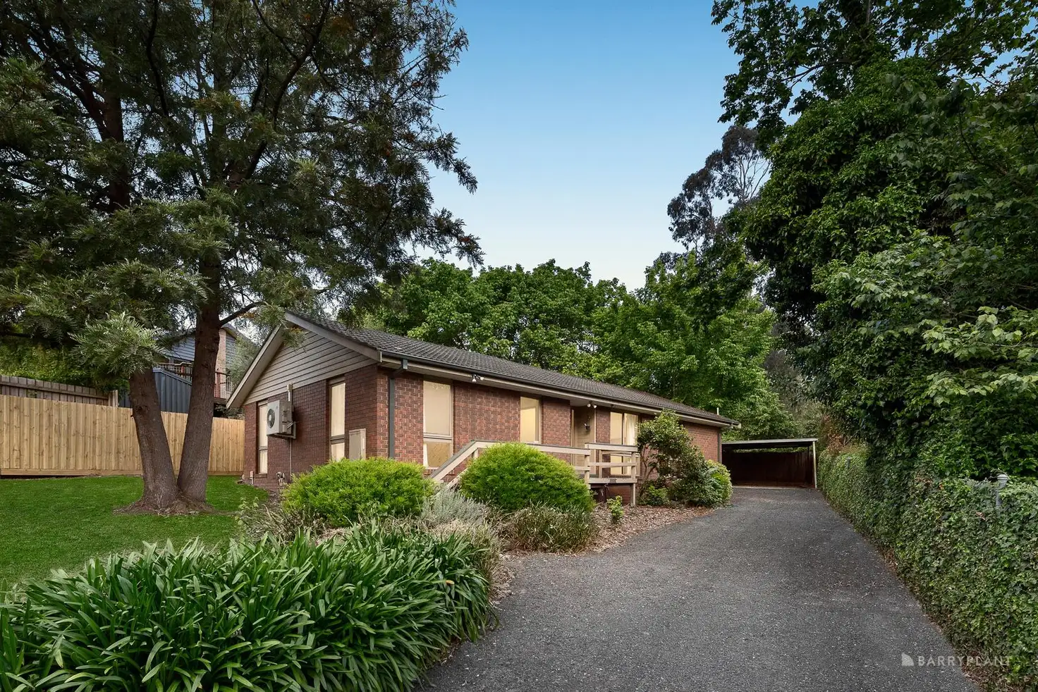 Main view of Homely unit listing, 2/54 Metery Road, Eltham VIC 3095